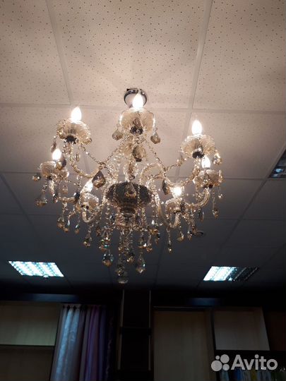Люстра подвесная потолочная