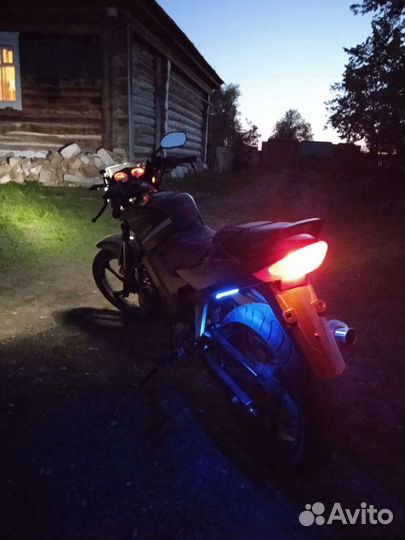 Stels 200