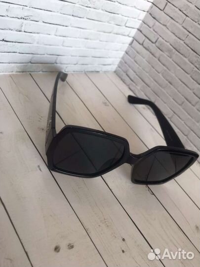 Солнцезащитные очки женские YSL