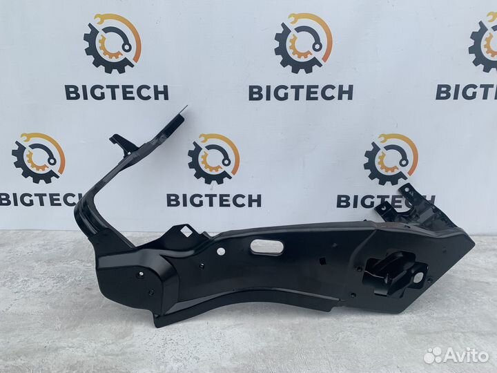 Рамка фары левая Mercedes A2216200191