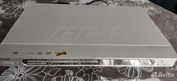 Dvd плеер bbk DV318SI