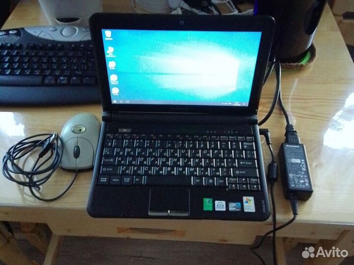 Нетбук Lenovo