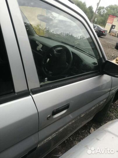 Дверь передняя правая мазда демио