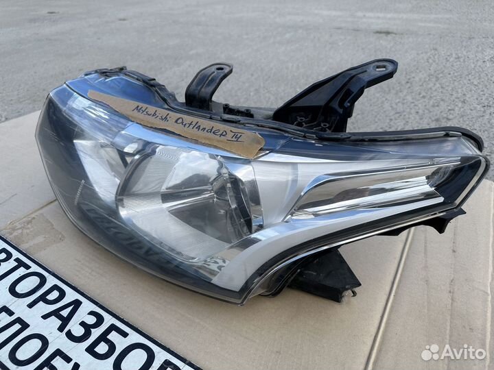 Фара левая Mitsubishi Outlander 3