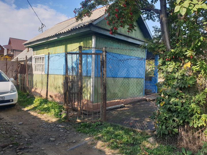 Дача 20 м² на участке 4 сот.