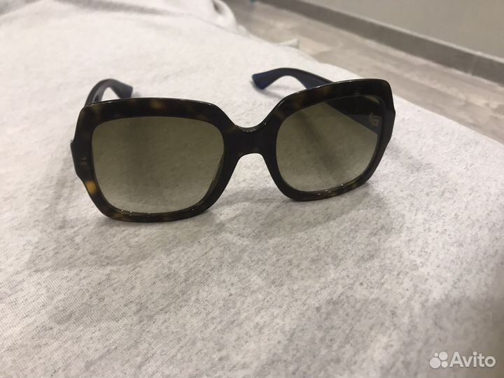 Солнечные очки gucci