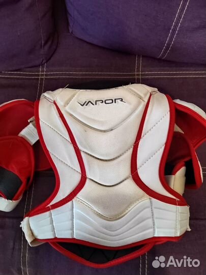 Нагрудник хоккейный Bauer vapor