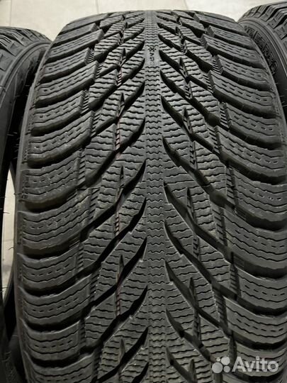 Nokian Tyres Hakkapeliitta R3 245/40 R20 и 275/35 R20