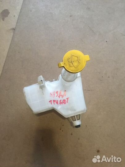 Бачок омывателя Mazda Tribute