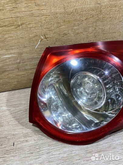 Фонарь задний правый VW Passat B6 Арт. 111590