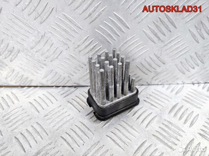 Резистор отопителя Opel Zafira B 90566802