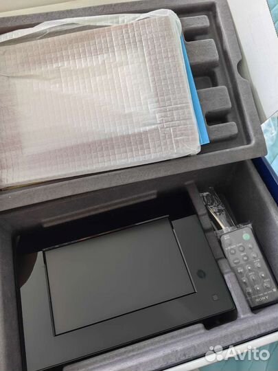 Цифровая фоторамка sony новая