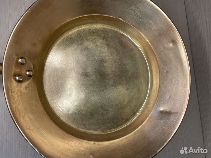 Таз старинный медный латунный 33 см в интерьер