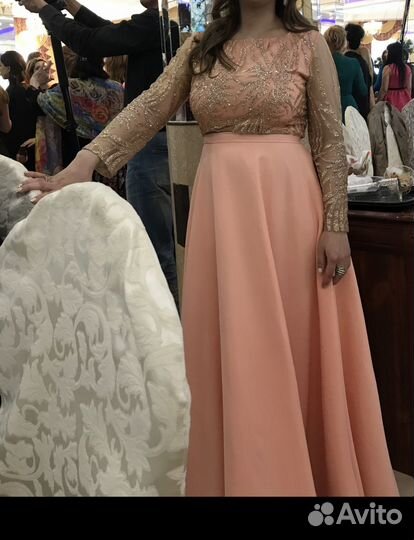 Платье вечернее