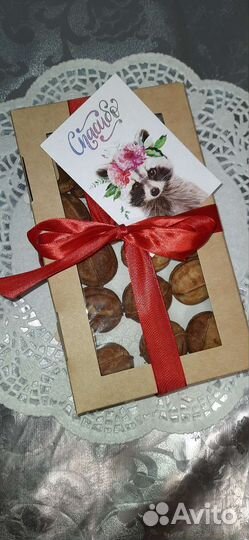Подарок набор орешки воспитателю няне учителю