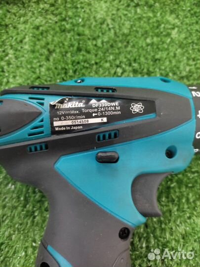 Аккумуляторная дрель-шуруповерт Makita DF330DWE