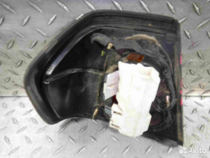 Фонарь задний наружный правый Nissan Primera P10E