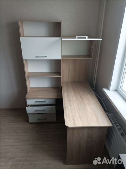 Угловой письменный стол бу