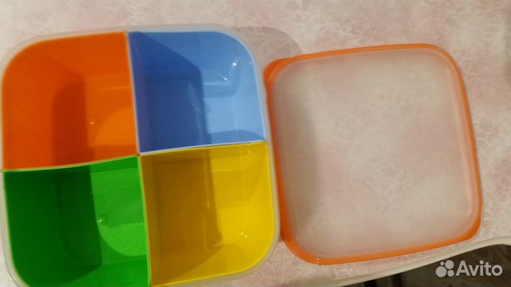 Контейнер свч/менажница 2,2 литра