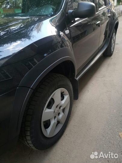 Накладки на крылья Рено Дастер,расширители арок