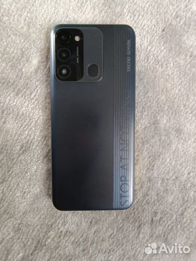 Tecno spark 8с