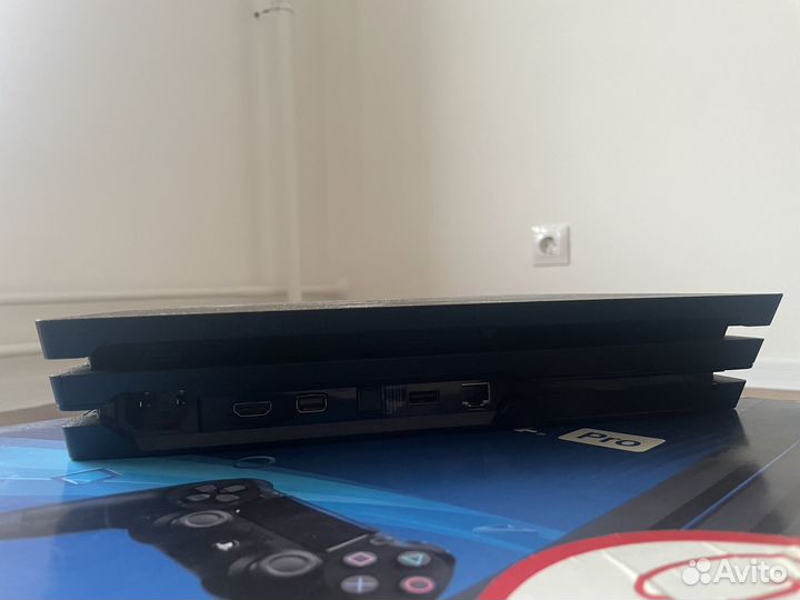 Sony playstation 4 pro 1tb