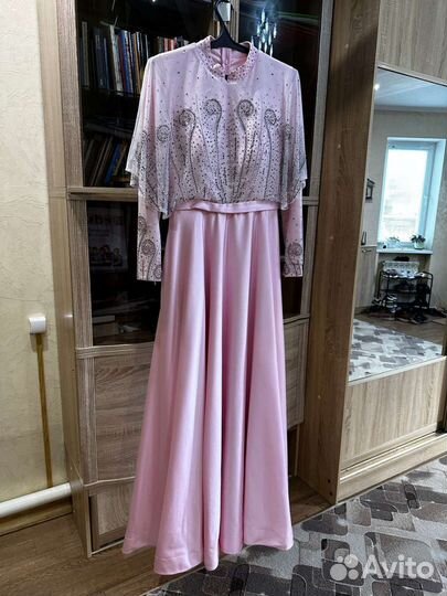 Вечернее платье в пол 42 44