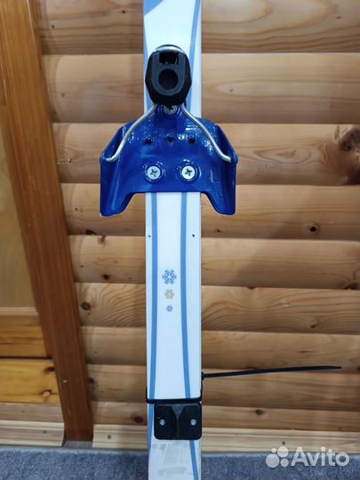 Беговые лыжи детские. 130 см с креплением