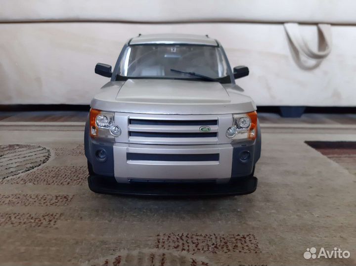 Радиоуправляемая модель Land Rover Discovery 1/10