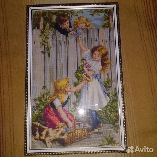 Готовая картина вышитая крестом