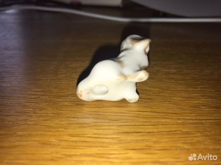 Мопс маленький фигурка лфз
