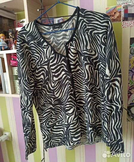 Кофта на пуговицах y2k