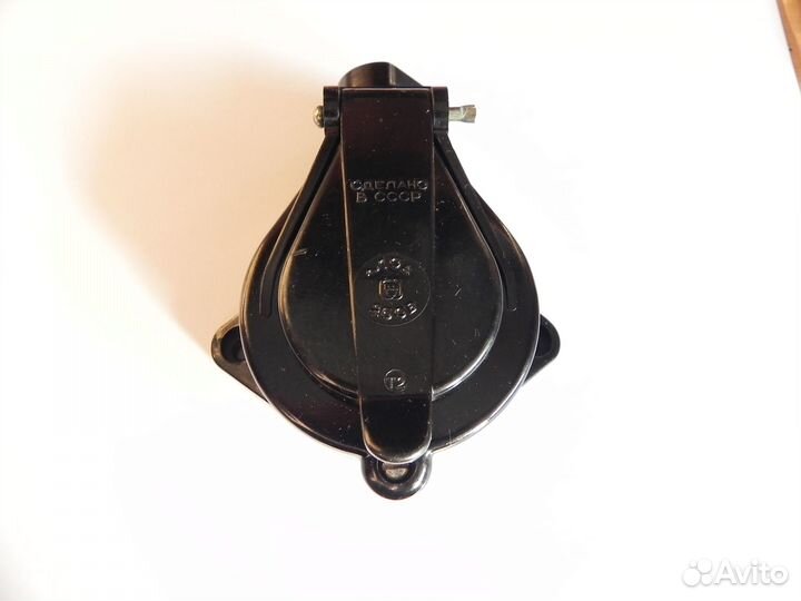 Розетка для эл. плиты с крышкой