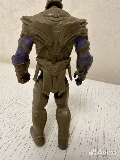 Коллекционная игрушка Танос