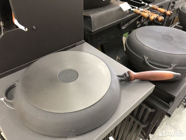 Сковорода чугунная 280х40 Ситон