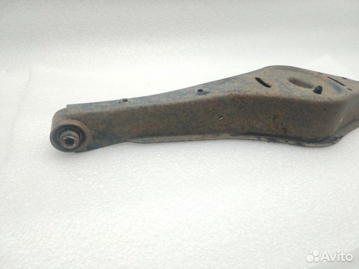 Рычаг поперечный задний Volkswagen Passat B7 cdab