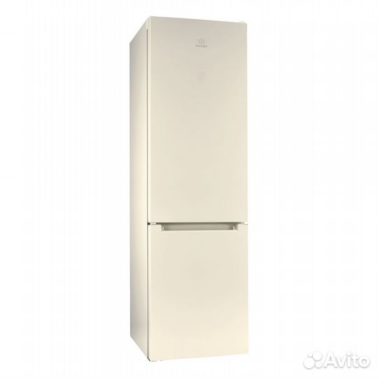 Новый холодильник Indesit DS4200Е цвет бежевый