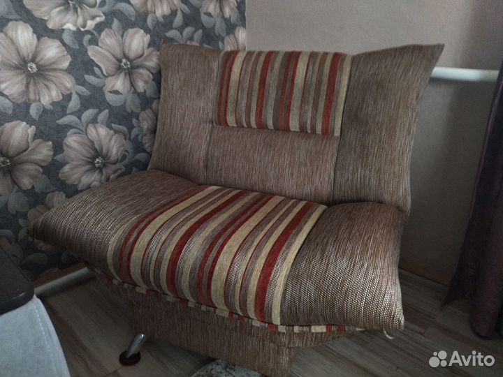 Угловой диван б/у