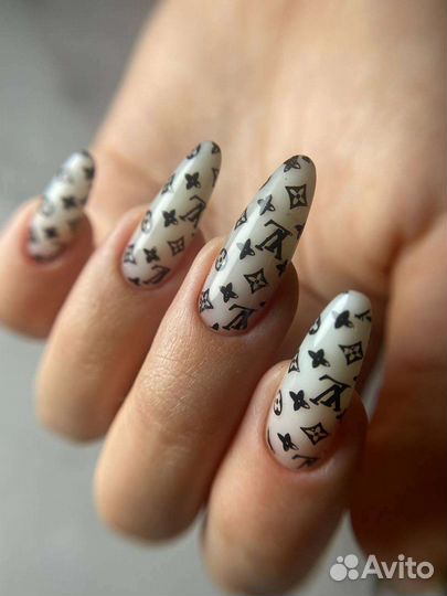 Маникюр/Педикюр