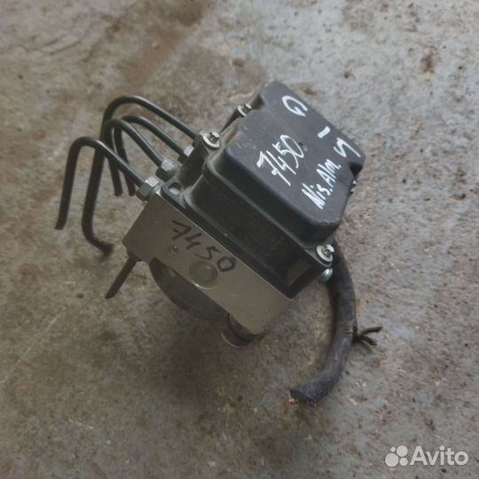 Блок ABS (насос) Nissan Almera G15