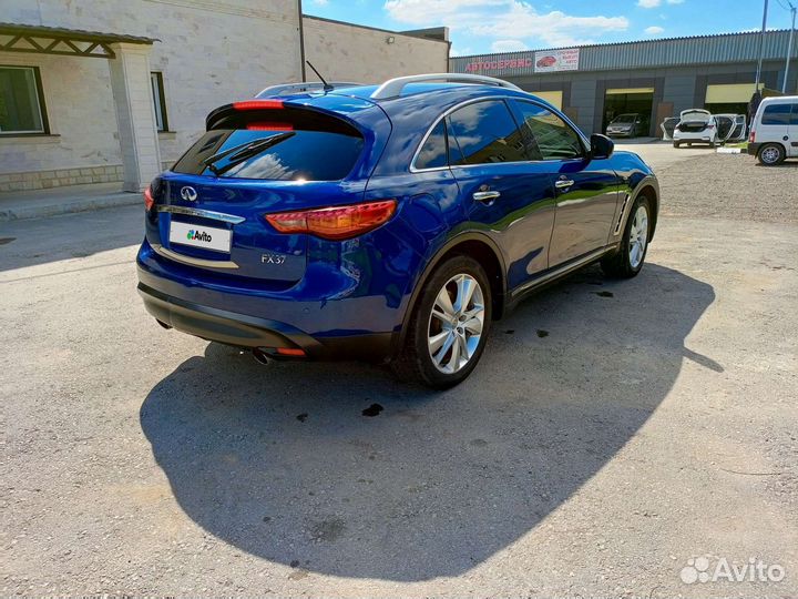 Infiniti FX37 3.7 AT, 2012, 215 000 км