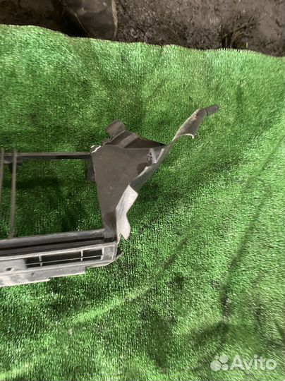 Диффузор радиатора cls 218