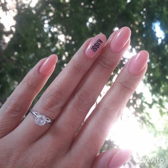 Маникюр и педикюр на дому