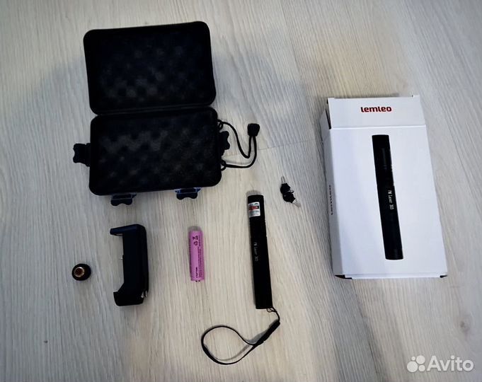 Лазерная указка (очень мощная)