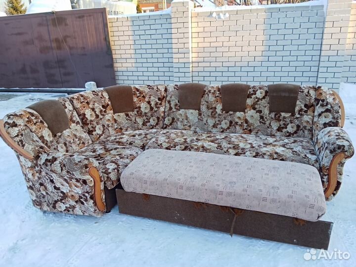 Угловой диван