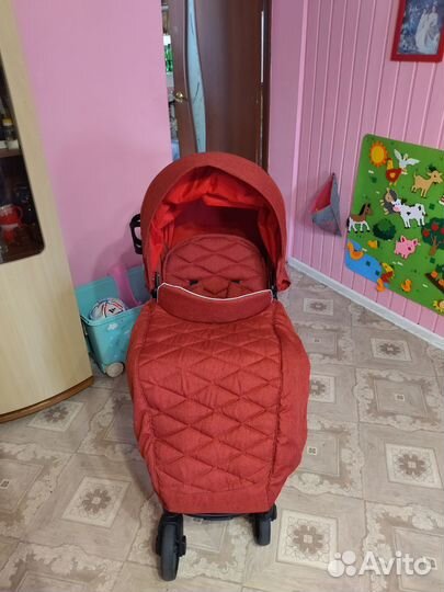 Коляска прогулочная