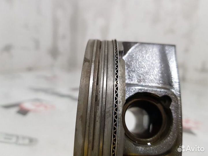 Поршень Dodge Ram DJ/DS EZD 2008