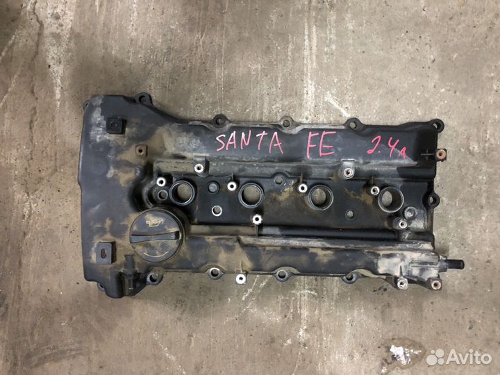 Крышка головки блока (клапанная)