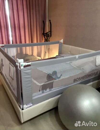 Защитный бортик для кровати 150 см новые