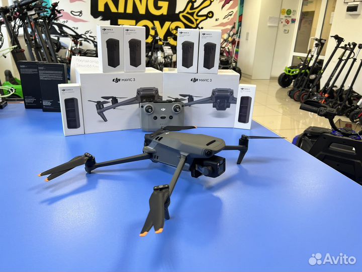 Квадрокоптер DJI Mavic 3